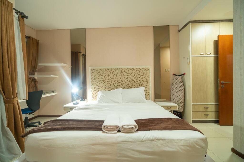 Apartemen 2br At View Thamrin Netflix Jakarta