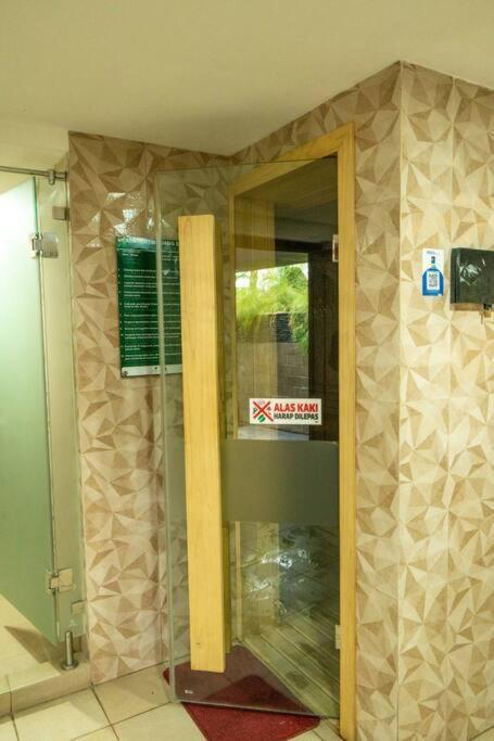 Apartemen 2br At View Thamrin Netflix *